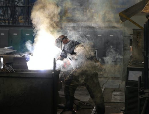 obróbka strumieniowo ścierna maszyny